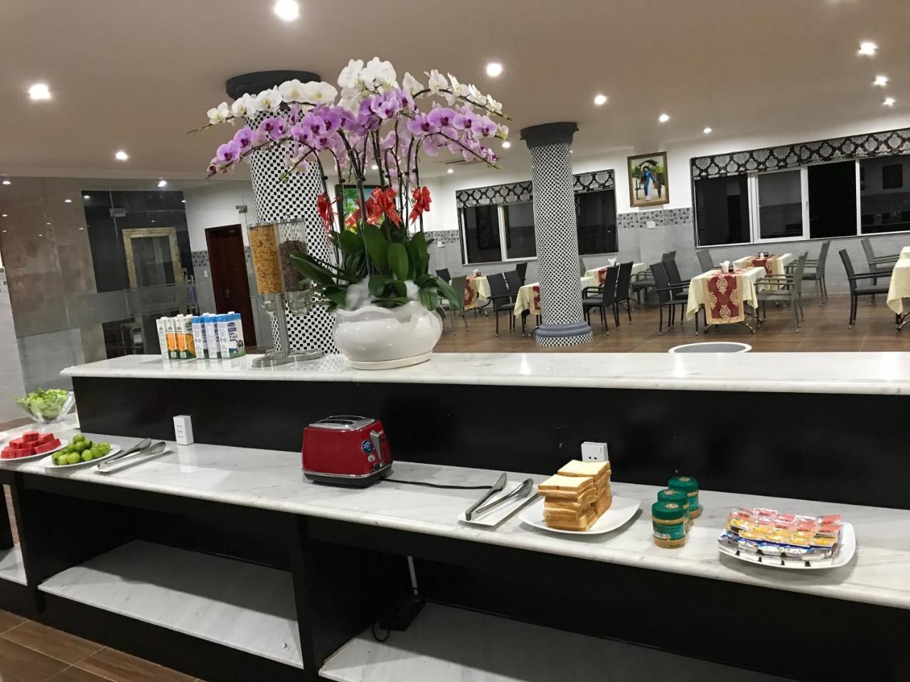 隆宝洲酒店 Thu Dau Mot 外观 照片
